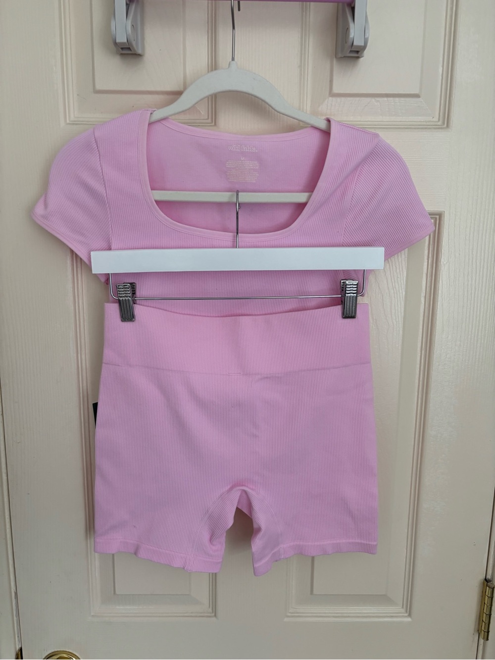 Wild Fable 2 Piece Set Pink Crop Top Biker Shorts Seamless Sz Medium NWT